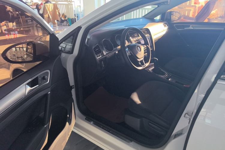 Used Volkswagen Golf 2019 1.6L Automatic Comfort Model China V Standard
