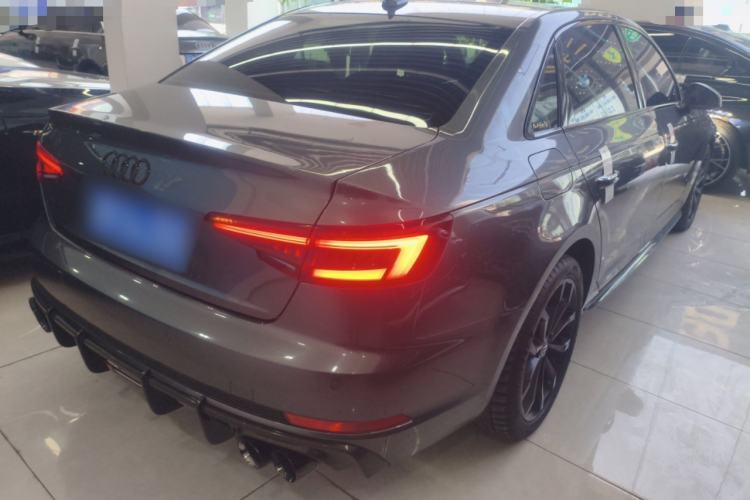 Used Audi A4L 2019 40 TFSI Fashion Edition China VI Emission Standard
