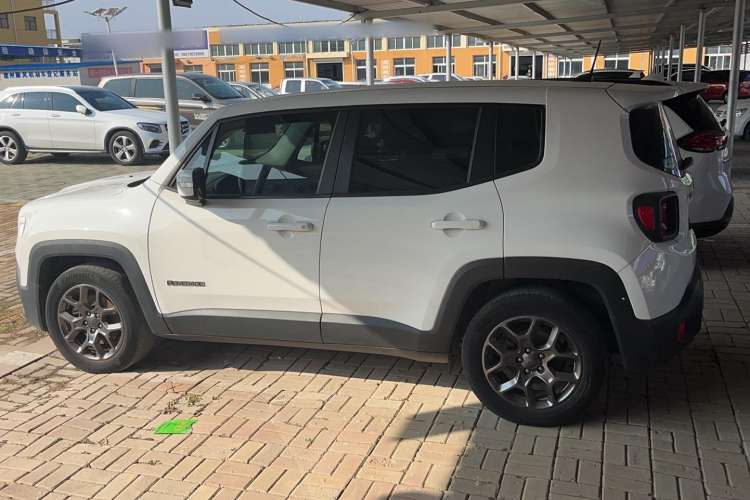 Used Jeep Renegade 2018 Connected Large Screen Version 180T Automatic Kinetic Edition+