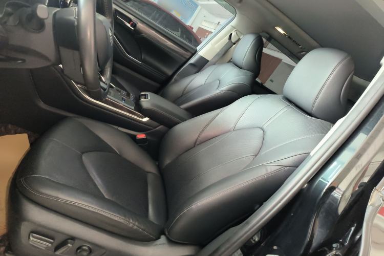 Used Toyota Highlander 2022 Dual-Engine 2.5L Four-Wheel Drive Supreme Edition 7-Seater Left Front Seat