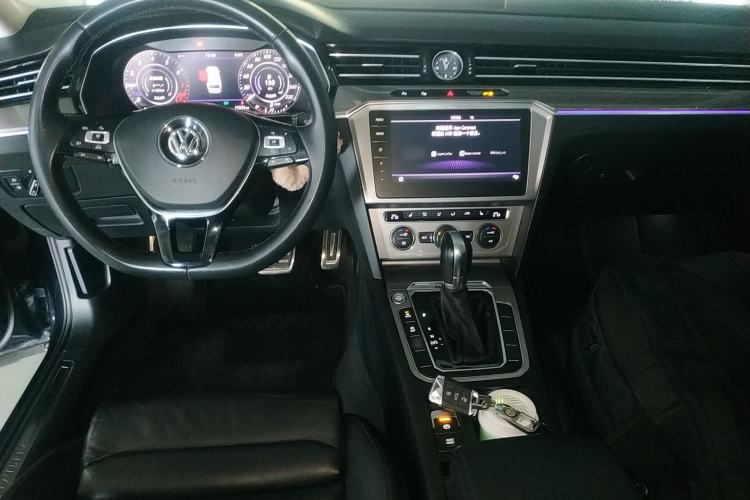 Used Volkswagen Variant 2018 380TSI Four-Wheel Drive Longitudinal Version
