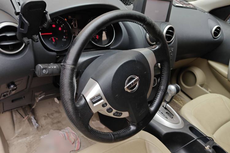 Used Nissan Qashqai 2011 2.0 XV Lea CVT 2WD
