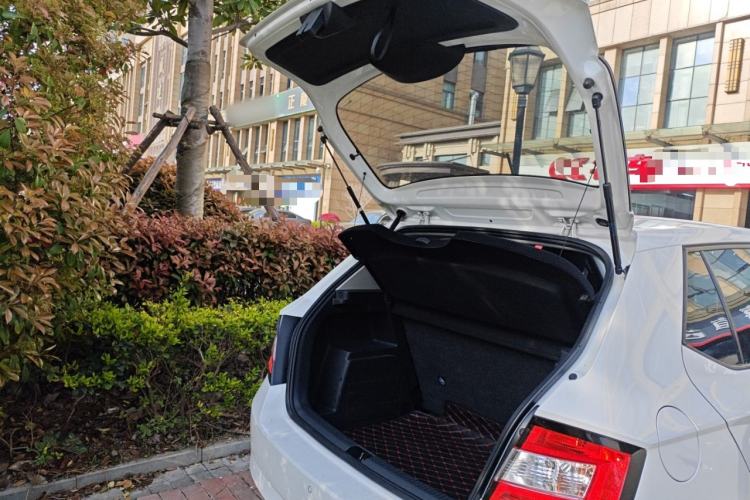 Used Skoda Fabia 2016 1.4L Automatic Car Enjoy Edition Trunk