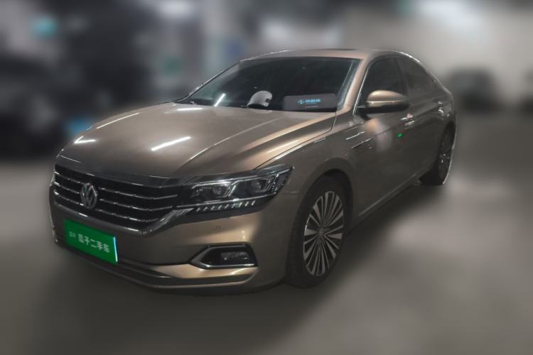 Used Volkswagen Passat 2019 330TSI Luxury Edition China VI Standard