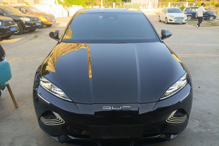 Used BYD Seal 2022 550 km Standard Range Rear-Wheel Drive Prestige Version