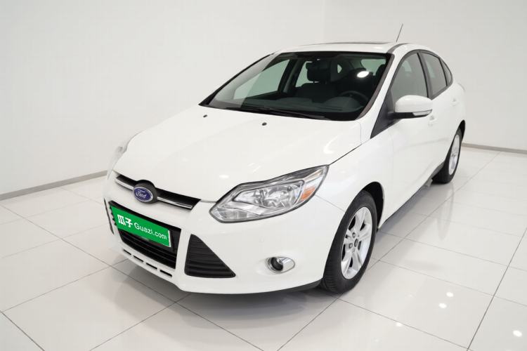 Used Ford Focus 2012 Sedan 1.6L Manual Fashion Edition Guazi used car, China used car export, Used car for sale, Used cars, Cheapest cars for sale