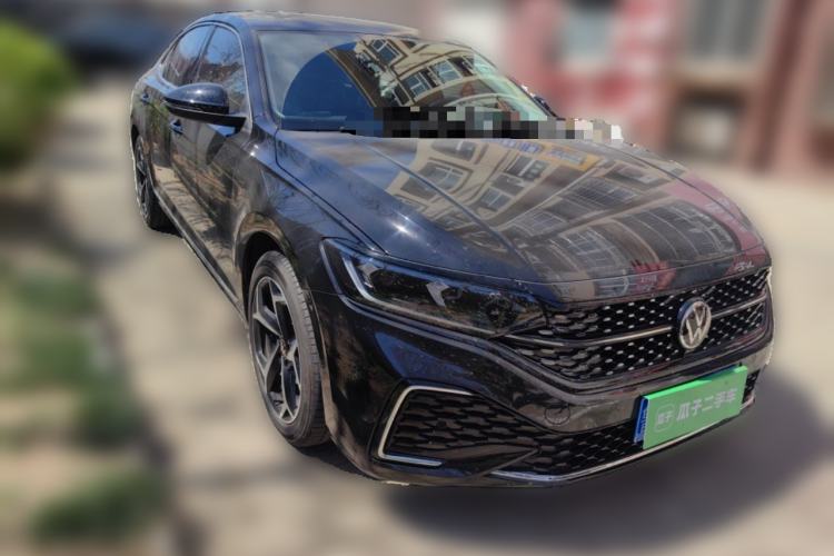 Used Volkswagen Passat 2025 Outstanding Model 380TSI Starry Dragon Edition
