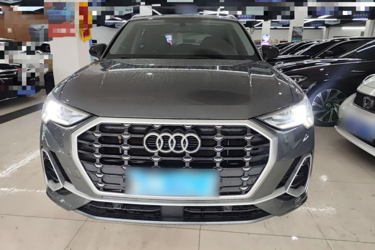 Used Audi Q3 2022 35 TFSI Fashion Dynamic Model
