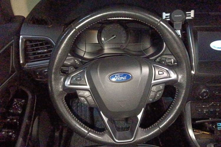 Used Ford Edge 2018 EcoBoost 245 Two-Wheel-Drive Titanium 7-Seater China V Standard