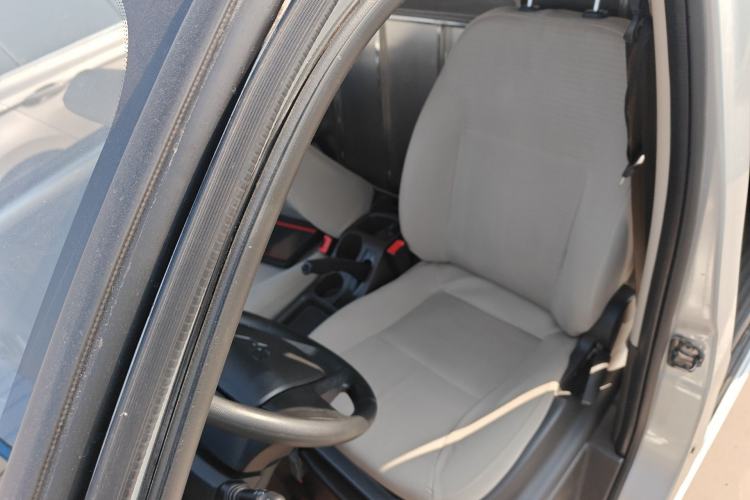 Used Wuling Rongguang S 2023 1.5L Basic Enclosed-Window Vehicle 2 Seats