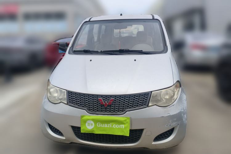 Used Wuling Hongguang 2014 1.5L Base Version Front