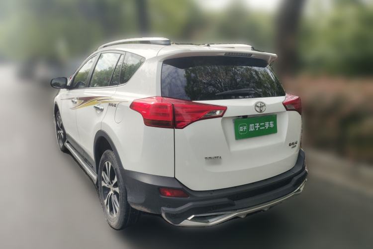 Used Toyota RAV4 2013 2.5L Automatic 4x4 Luxury Edition Rear Left 45 Deg