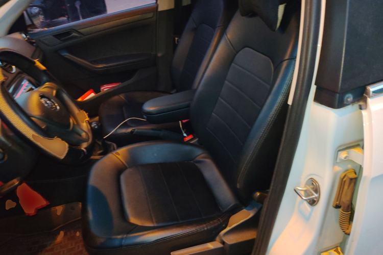 Used Volkswagen Jetta 2019 Dream Edition 1.4L Manual Fashion Version
