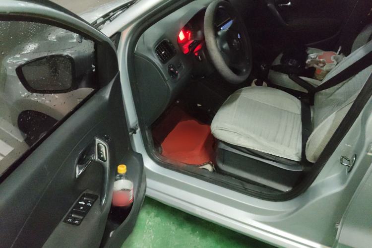 Used Volkswagen Polo 2013 1.4L Manual Fashion Edition