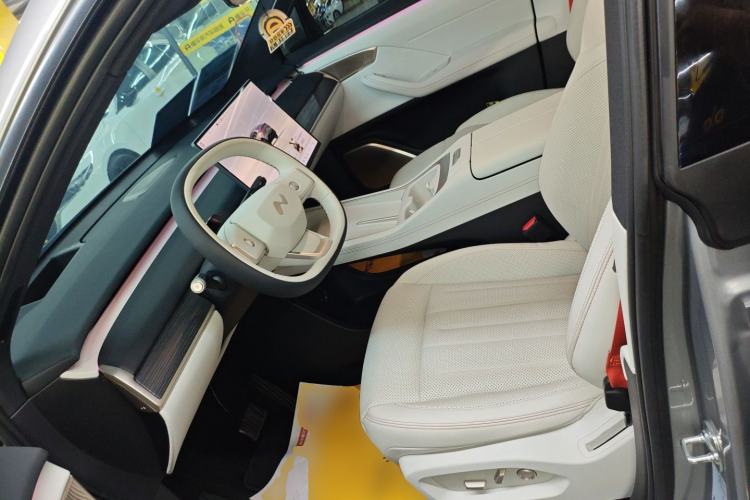 Used ONVO L60 2024 60 kWh Rear-Drive Version Left Front Seat