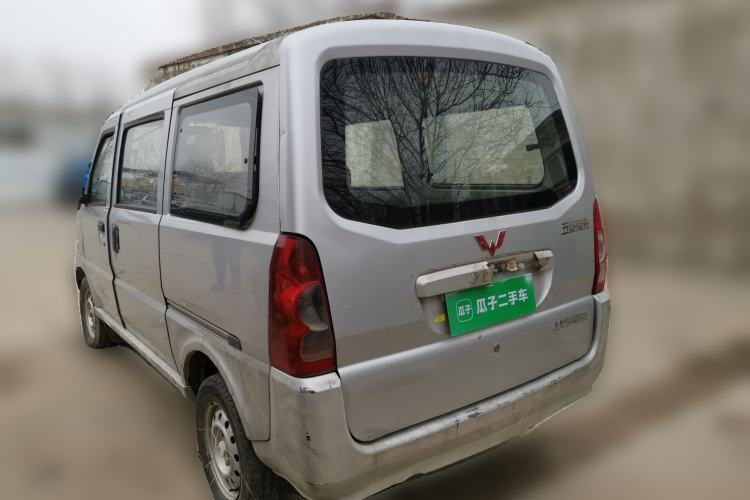 Used Wuling Rongguang 2011 1.2L Base Version
