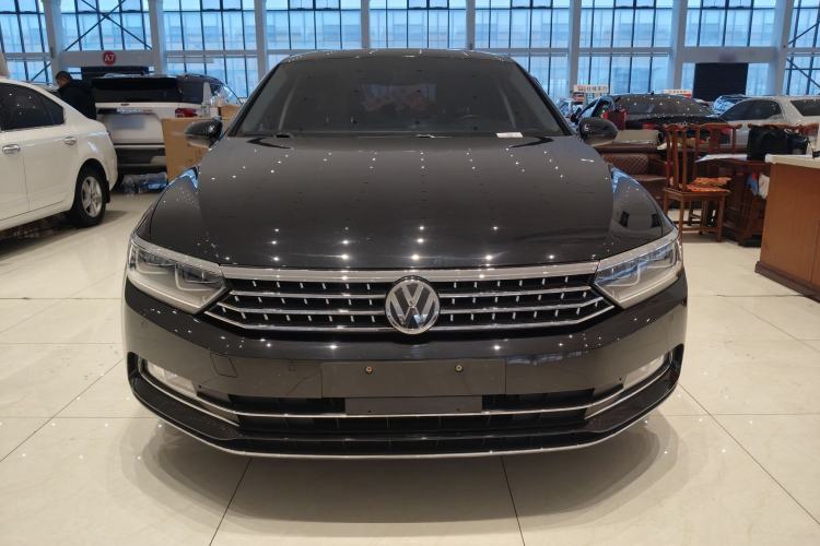 Used Volkswagen Magotan 2018 Facelift 330TSI DSG Luxury Model