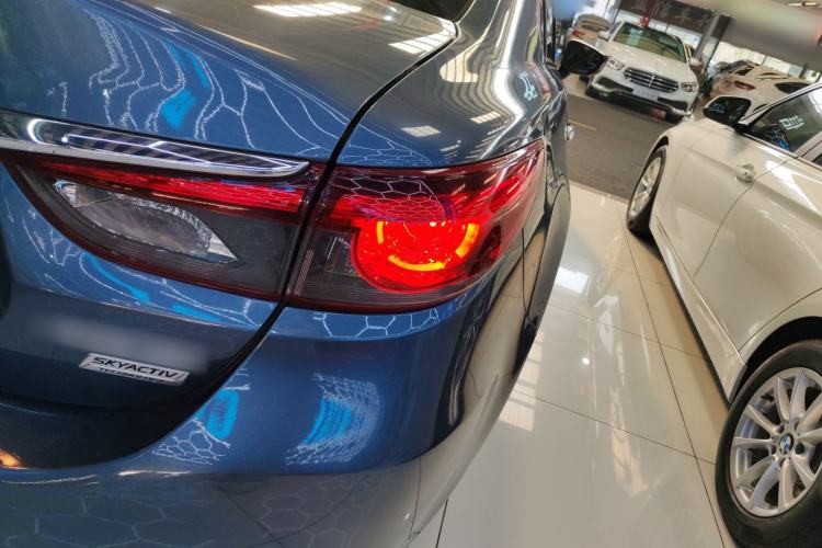 Used Mazda Atenza 2017 2.5L Skyactiv Sport Edition
