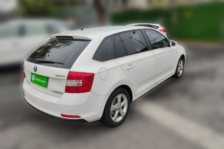 Used Skoda Rapid Spaceback 2016 Revised 1.6L Automatic Chuanxing Version Rear Right 45 Deg