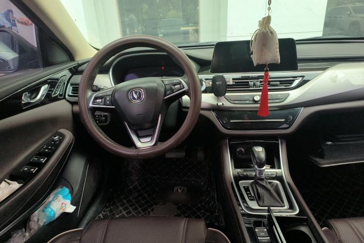 Used CHANGAN Raeton CC 2018 1.5T Automatic Zunya Model China V Standard Steering Wheel
