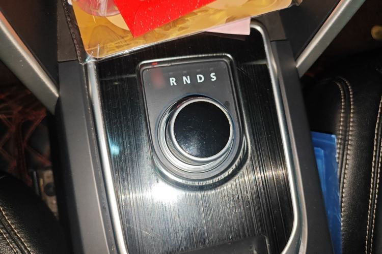 Used Land Rover Discovery Sport 2016 2.0T SE Gear Lever