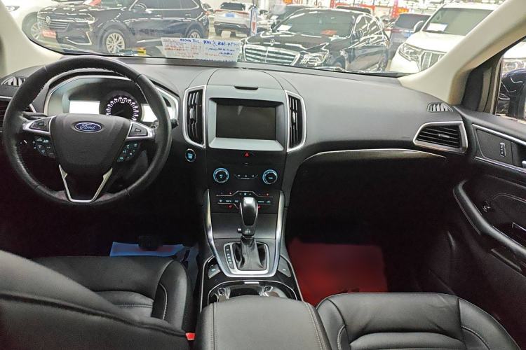 Used Ford Edge 2018 EcoBoost 245 Two-Wheel-Drive Titanium 7-Seater China VI Standard