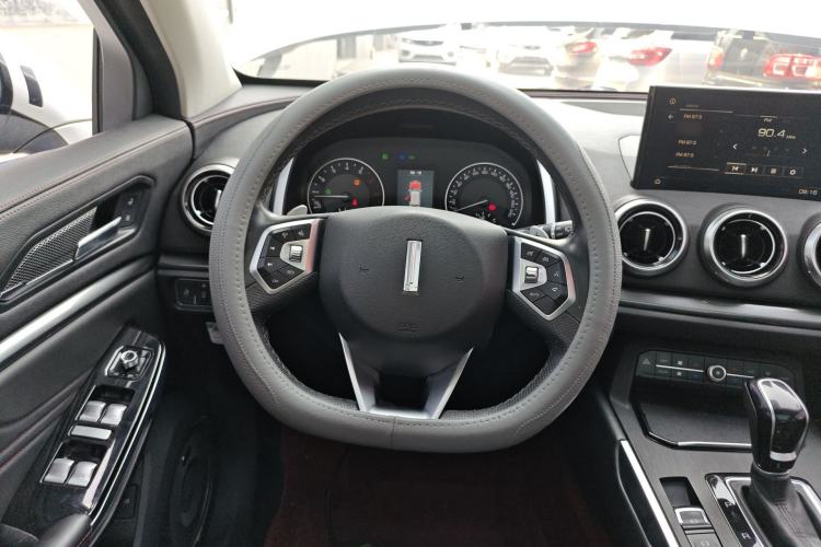 Used Wey VV5 2017 2.0T Ultra-Luxury Version
