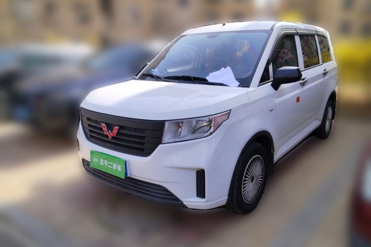 Used Wuling Hongguang PLUS 2020 1.5L Manual Standard Edition 5 Seats