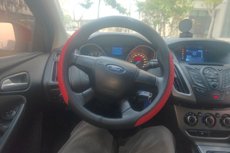 Used Ford Focus 2012 Hatchback 1.6L Manual Comfort Model