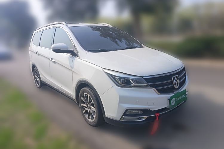 Used Baojun 730 2017 1.8L iAMT Luxury Version 7-Seater
