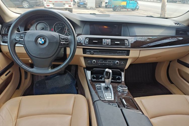 Used BMW 5 Series 2013 525Li Luxury Model