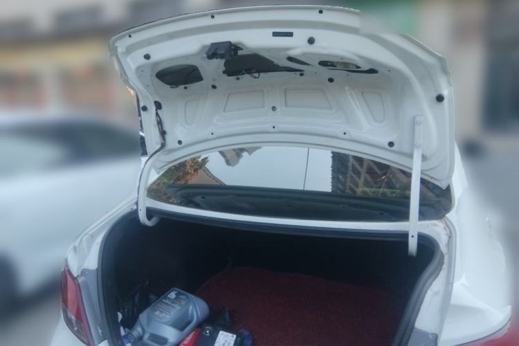 Used Hyundai Verna (older generation) 2014 1.4L Manual Smart GLS Trim