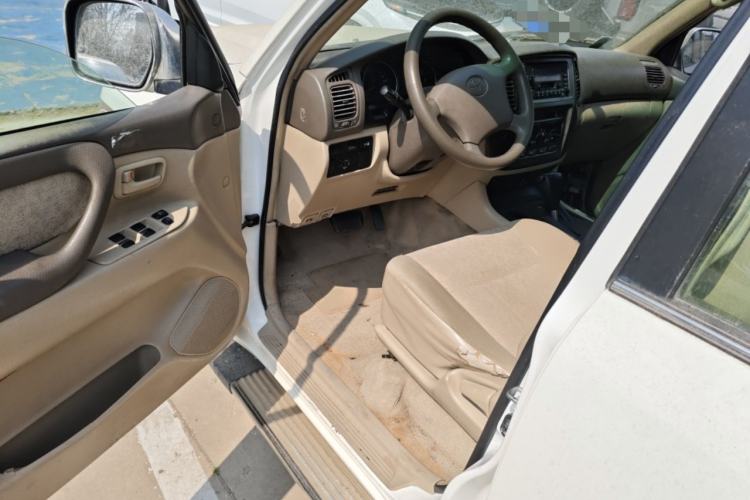 Used Toyota Land Cruiser 2005 4.5L Automatic GX Driver Seat