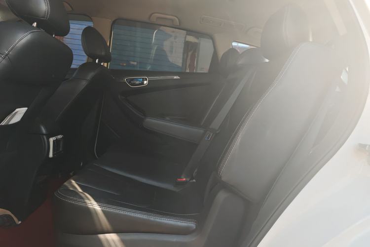 Used Dongfeng Fengon 580 2017 1.8L Manual Comfort Model Left Rear Seat