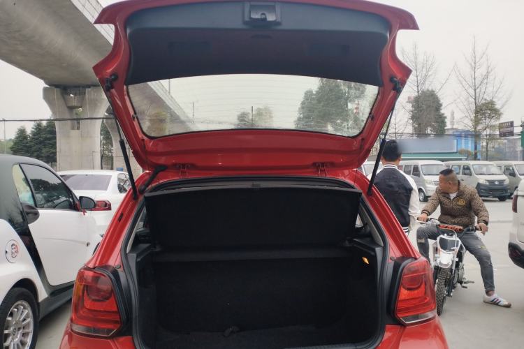 Used Volkswagen Polo 2013 1.4L Manual Fashion Edition
