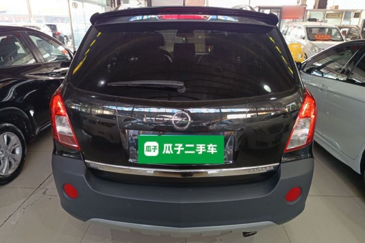 Used Opel Antara 2013 2.4L Two-Wheel-Drive Luxury Edition