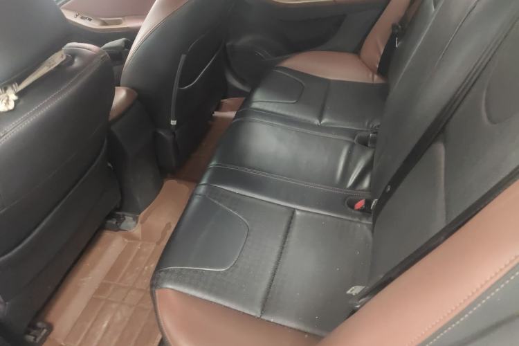 Used BYD G5 2014 1.5TID Automatic Flagship Model