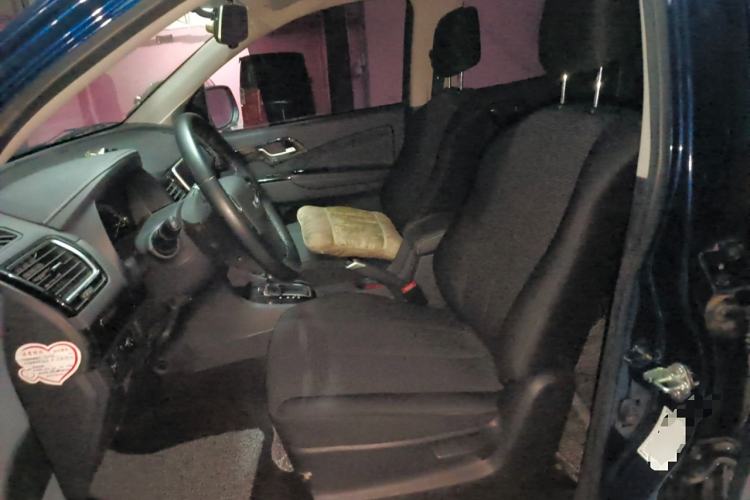 Used Isuzu D-MAX 2020 2.5T Two-Wheel Drive Automatic Navigation Version China VI Emission Standard Extended Length JE4D25Q6A
