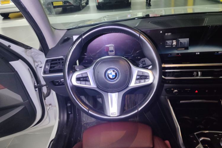 Used BMW i3 2022 eDrive 35 L Steering Wheel