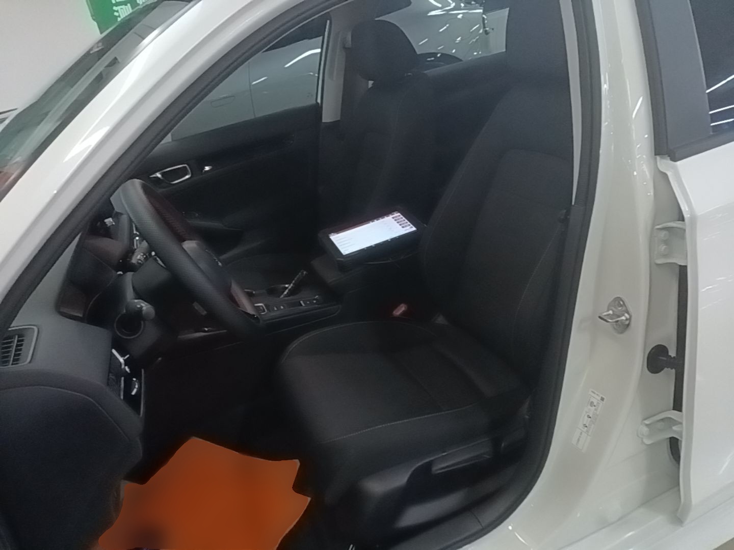 Переднее сиденье в автомобиле