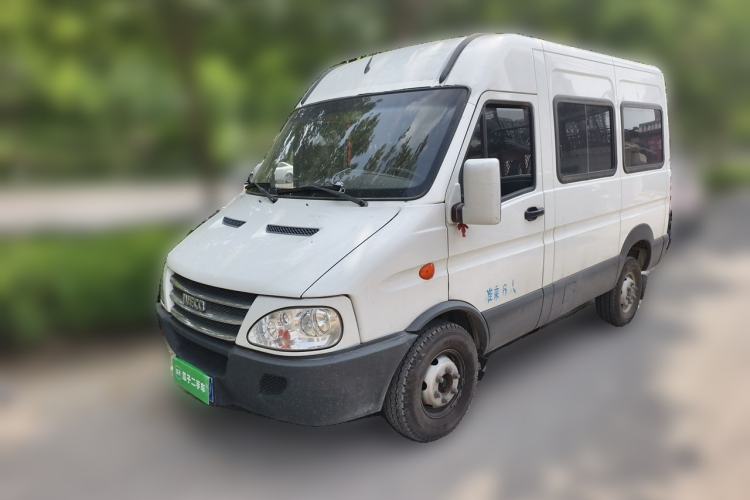 Used Iveco Turin 2009 2.5T-A32 Base Version
