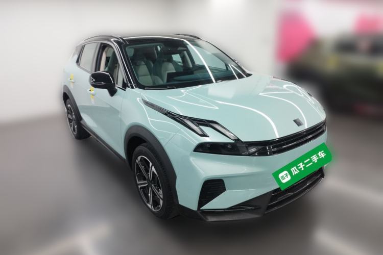 Used Lynk & Co 06 EM-P 2023 EM-P 126 Long-Range Halo Front Right 45 Deg