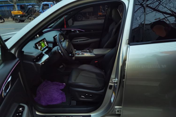 Used CHANGAN OSHAN Z6 New Energy 2023 ZhiDian iDD 150KM Flagship PLUS Smart Parking Edition Left Front Seat