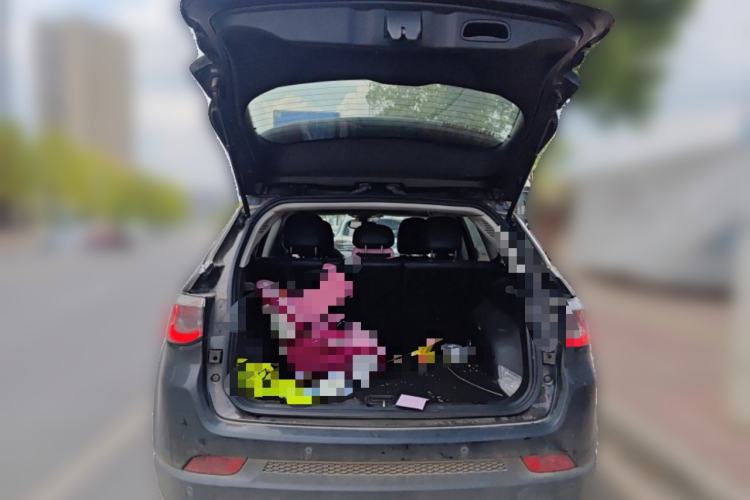 Used Jeep Compass 2017 200T Automatic Family Enjoyment Four-Wheel Drive Edition Trunk