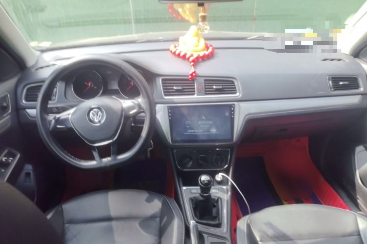 Used Volkswagen Lavida 2015 1.6L Manual Comfort Edition
