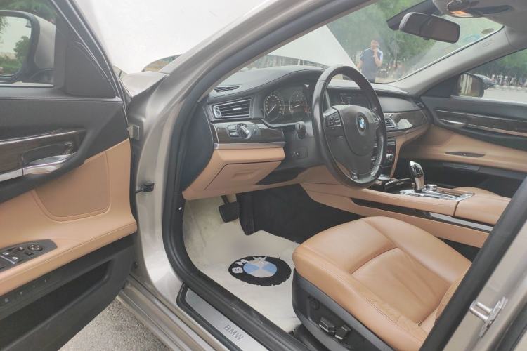 Used BMW 7 Series 2011 730Li Elegant Model
