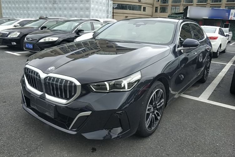 Used BMW 5 Series 2025 530Li Leading Model M Sport Package Guazi used car, China used car export, Used car for sale, Used  cars, Cheapest cars for sale