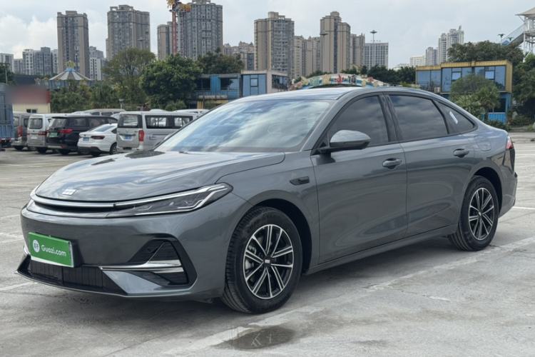 Used Geely Galaxy A7 2025 Model EM-i 70km Launch Edition Exterior 10