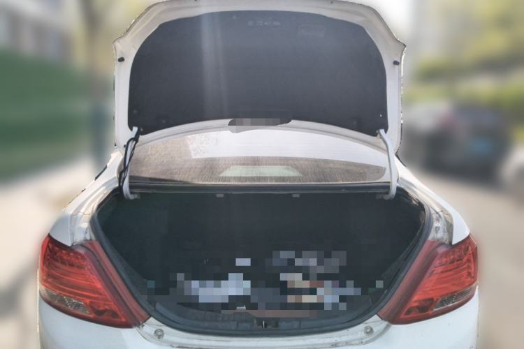 Used BYD e5 2016 300 Luxury Edition Trunk