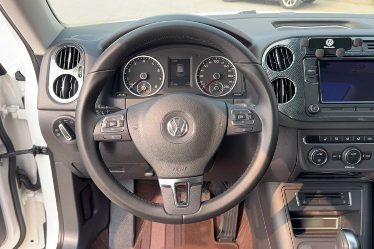 Used Volkswagen Tiguan L 2016 330TSI Automatic All-Wheel Drive Luxury Edition
